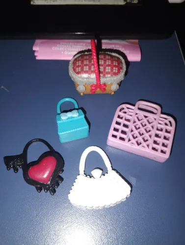 Lote de bolsas Barbie, MH e EAH