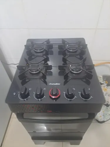 Vendo urgente Fogão 4 bocas tampa de vidro