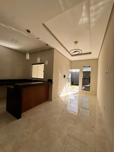 Casa 3/4 Suite ,3 vagas de garagem /Financiavel 319.998.00