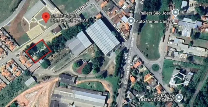 Terrenos em Ótima Localização na Área Central de Canas-SP à Venda