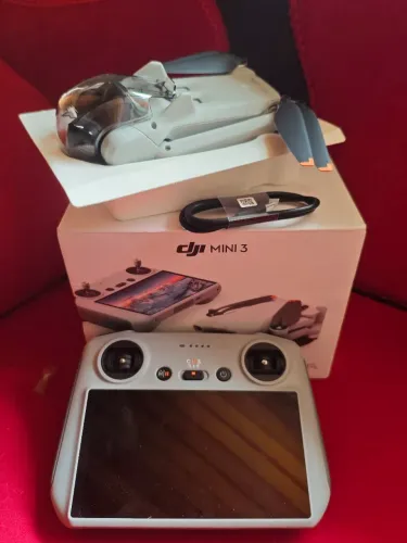 Drone Dji mini 3 RC COM TELA COMO NOVO NÃO ACEITO TROCAS