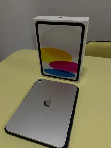 iPad 11 128gb