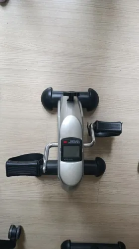 Bicicleta ergométrica pedal
