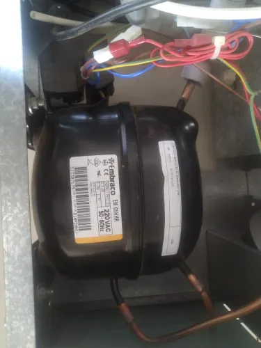 Vende-se um motor novo de geladeira novinho 