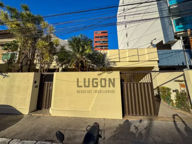 Casa 3 Quartos em Jardim Camburi | Piscina, Jardim e Gourmet