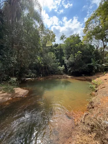 Chácara em Viana com cachoeira