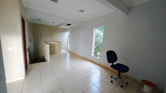 Sala Comercial / Consultório 75m² Recanto das Minas Gerais- Água, Luz e Internet Inclusas!