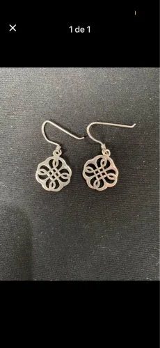 Brinco delicado de prata 925