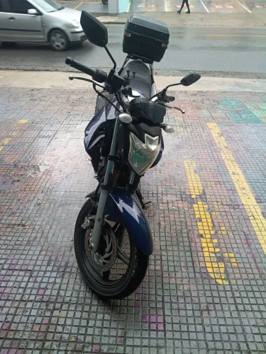 Troco em fan Titan 150 .