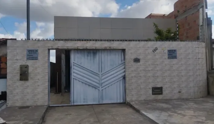 CASA NA LAURO PORTO com UMA BOA OPORTUNIDADE.
