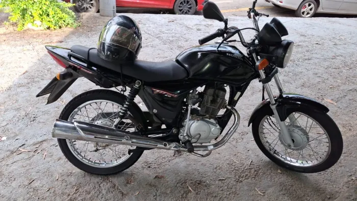 Vendo titan 150, ks 2008 preta Zap *