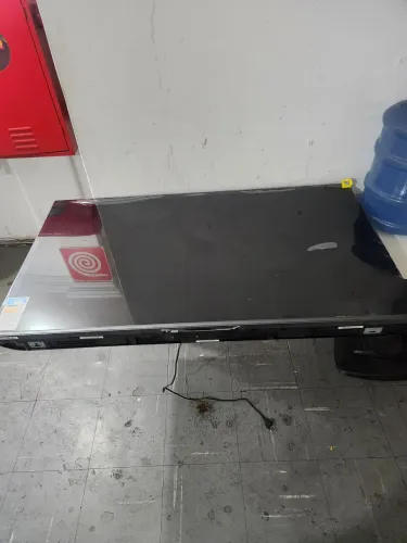 Tv Toshiba 50 polegadas tela quebrada 