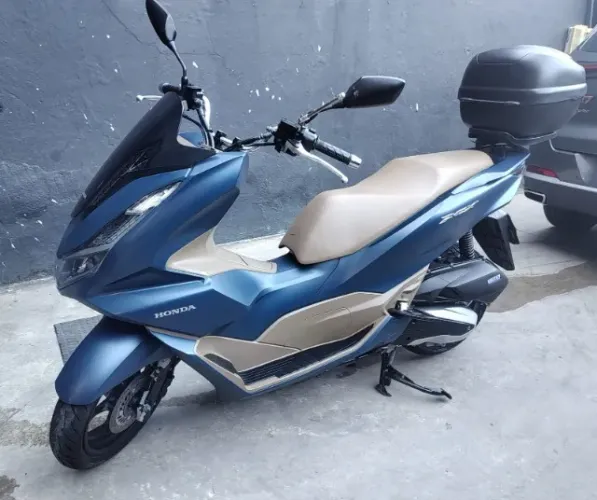 Honda PCX DLX ABS 2023/2023 - Impecável!