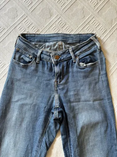 calça levis