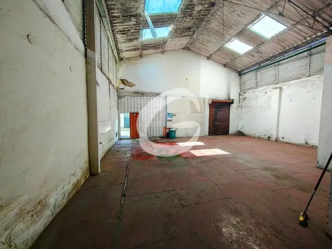 Galpão para alugar, 200 m² por R$ 6.000/mês - Santa Tereza - Belo Horizonte/MG