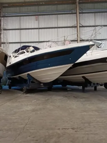 Lancha Real Top 420   2 x Mercruiser 370 HP Oportunidade!!!