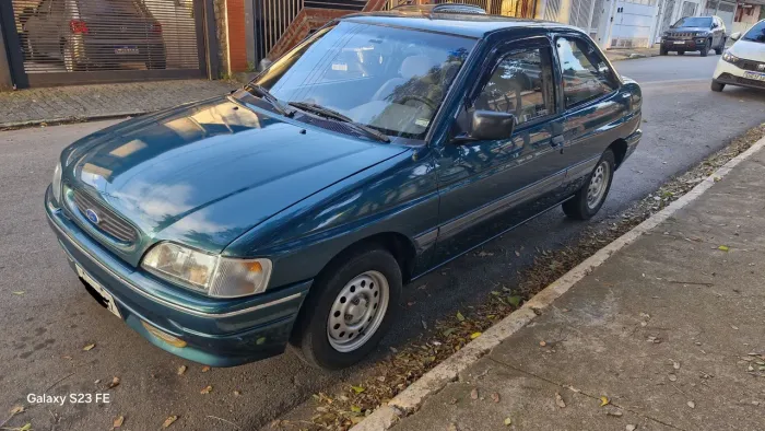 Ford Escort GLX 1.8i 8V 1996