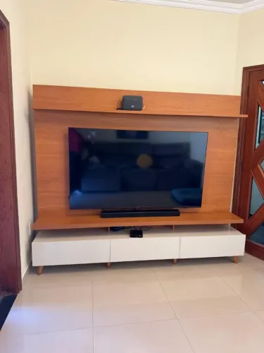 Rack com Painel para TV  - Ótimo Estado