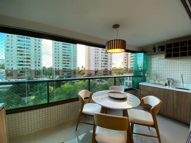 APARTAMENTO 03 SUÍTES VISTA MAR DECORADO NO PARQUE TROPICAL