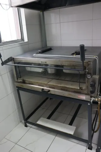Vendo equipamentos para confeitarias e padarias