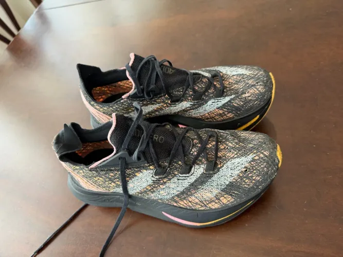 Tênis adidas prime X2