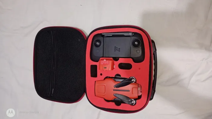 DRONE FIMI MINI 3 COM ACESSÓRIOS DRONE PARA RETIRADA DE PEÇAS 