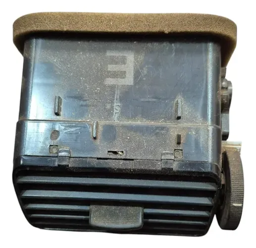 Difusor De Ar Parati 1.8 2003 Esquerdo Com Defeito