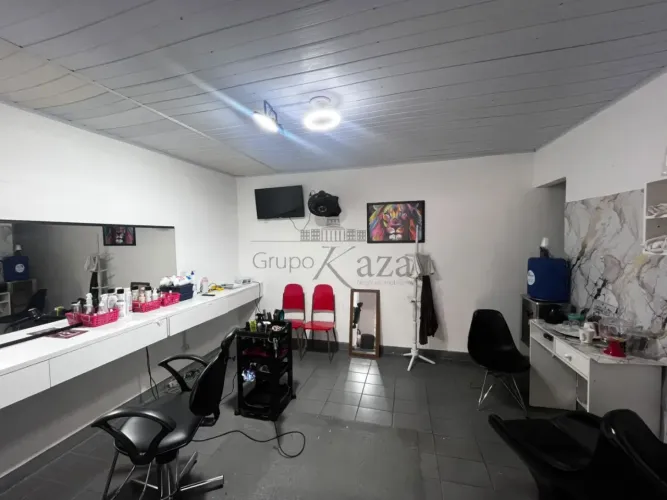 Ponto Comercial - Comercial - No bairro Centro - 317m²