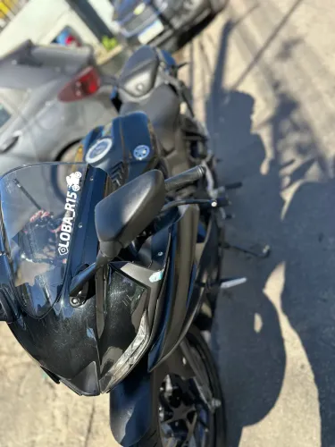 Yamaha R15 2025 ABS - Excelente Estado!