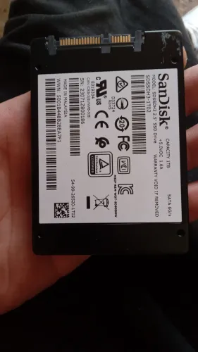 ?SSD 1TB SanDisk Ultra 3D SATA 2.5" - Rápido, Original e em Perfeito Estado