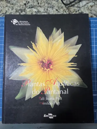 Livro Plantas Aquáticas do Pantanal