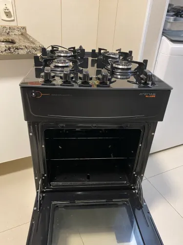 Vende-se Fogão 4 bocas