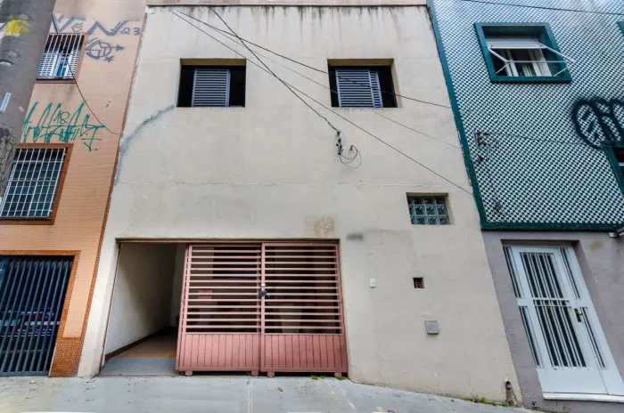 Casa comercial na Rua Padre Chico, 403 140 m²