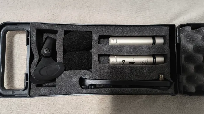 Microfones Behringer C2 
