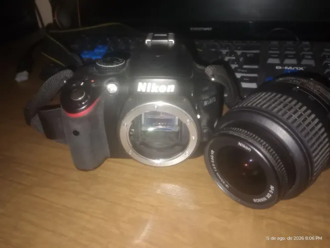 Nikon D7100 e D3100