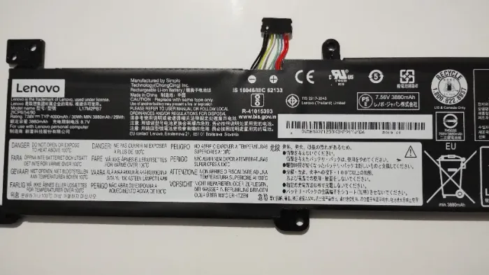 Bateria Laptop Lenovo L17M2PB7 (~40% de carga)