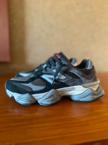 TÊNIS NEW BALANCE 9060 ? NOVO!