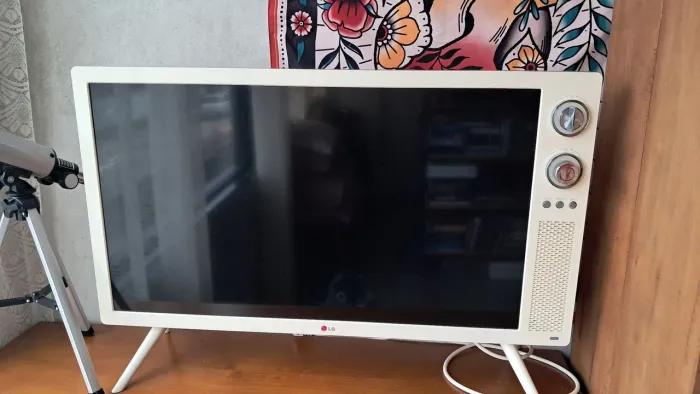 TV LG retrô 32''