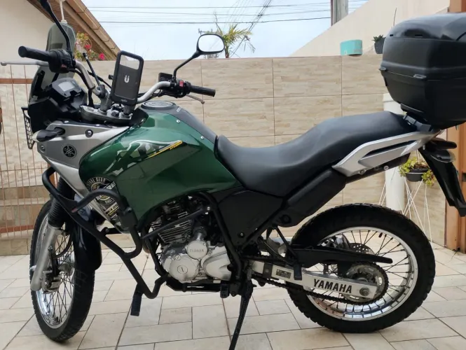 Vendo moto - Somente no dinheiro