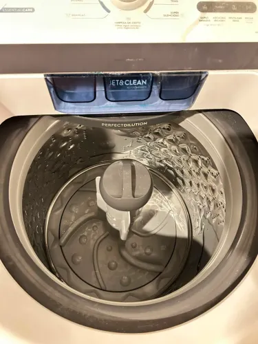 Máquina de lavar roupas Eletrolux 17 kg