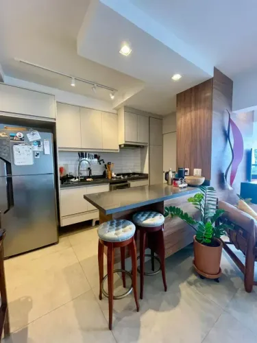Condomínio Poesia, vendo ou alugo apartamento 3 quartos em Vila Madalena, Pinheiros
