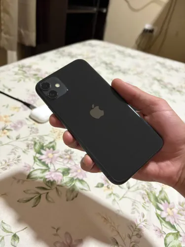 IPHONE 11