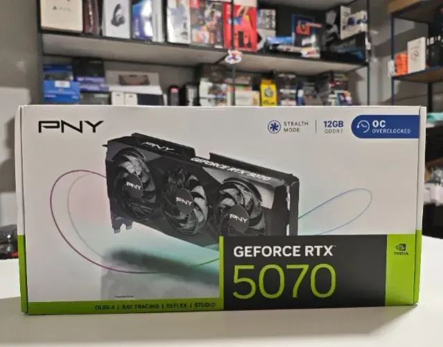 RTX 5070 OC 12GB pny 3 fans nova lacrada com garantia, parcelo no cartão!