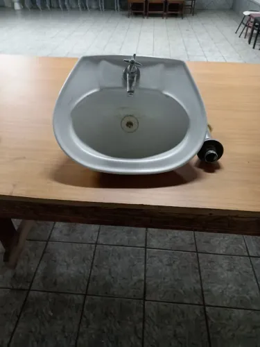 Vaso + pia de banheiro