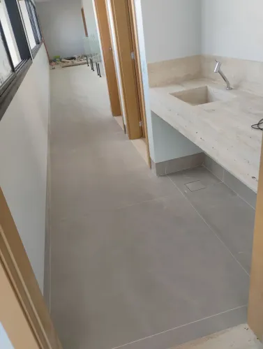 Pedreiro azulejista disponível