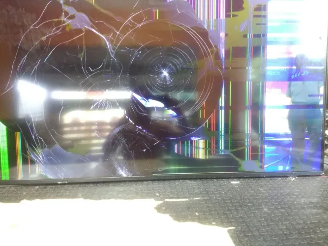 TV Samsung display quebrado 200RS