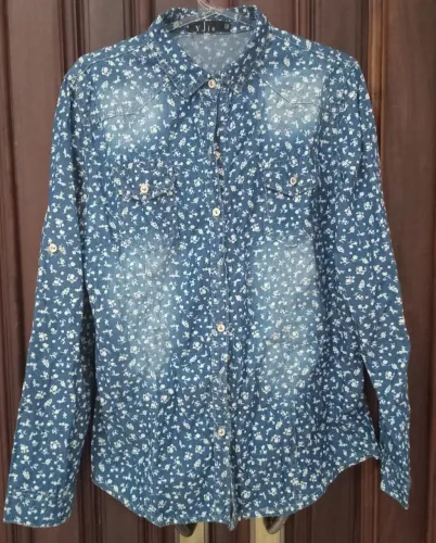 Camisa GG YJie azul Florida manga longa Desapego Usada em ótimo estado