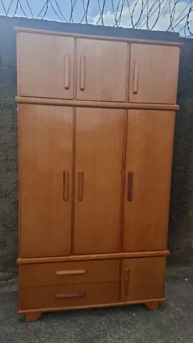 Guarda Roupa DE MADEIRA TRIPLEX (SEMI NOVO)