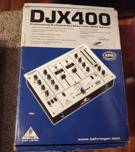 Mixer Behringer 2 canais DJX400 perfeito estado