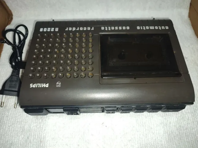 Gravador antigo modelo Philips automático cassete recorde N2208 Fabricado 1970 raro